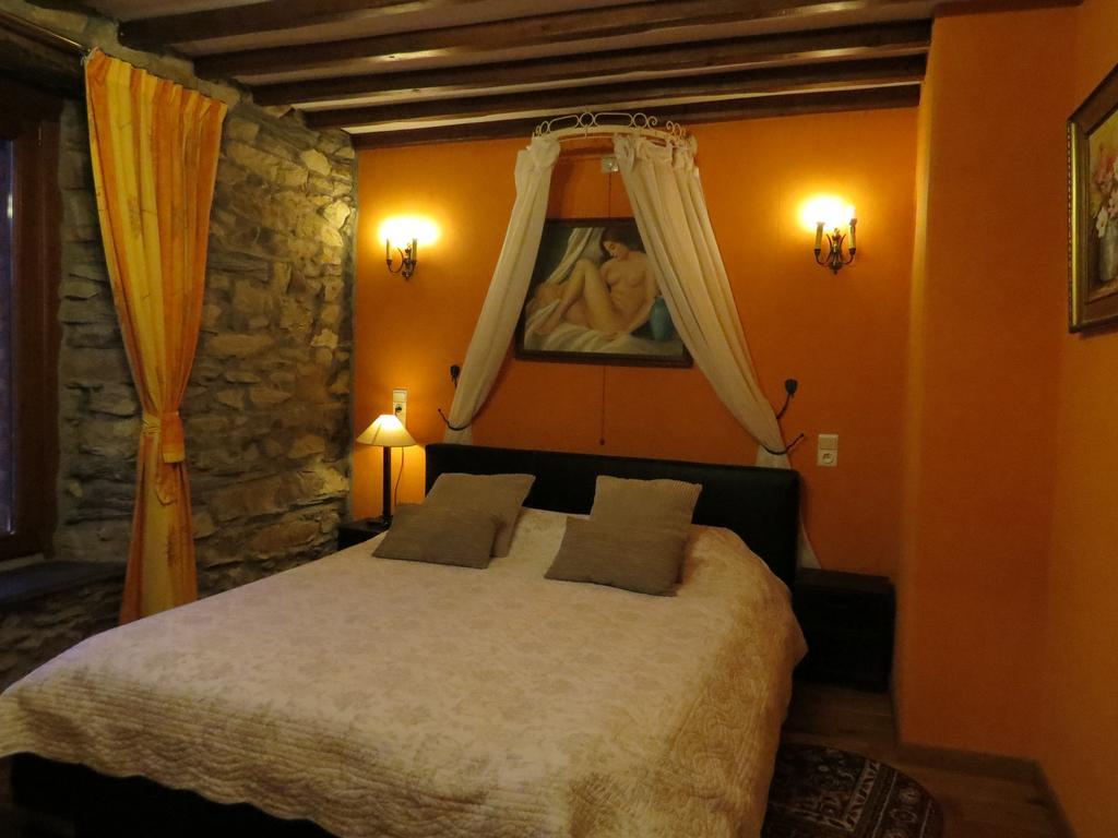 B&B Nord Sud Salmchateau Room photo